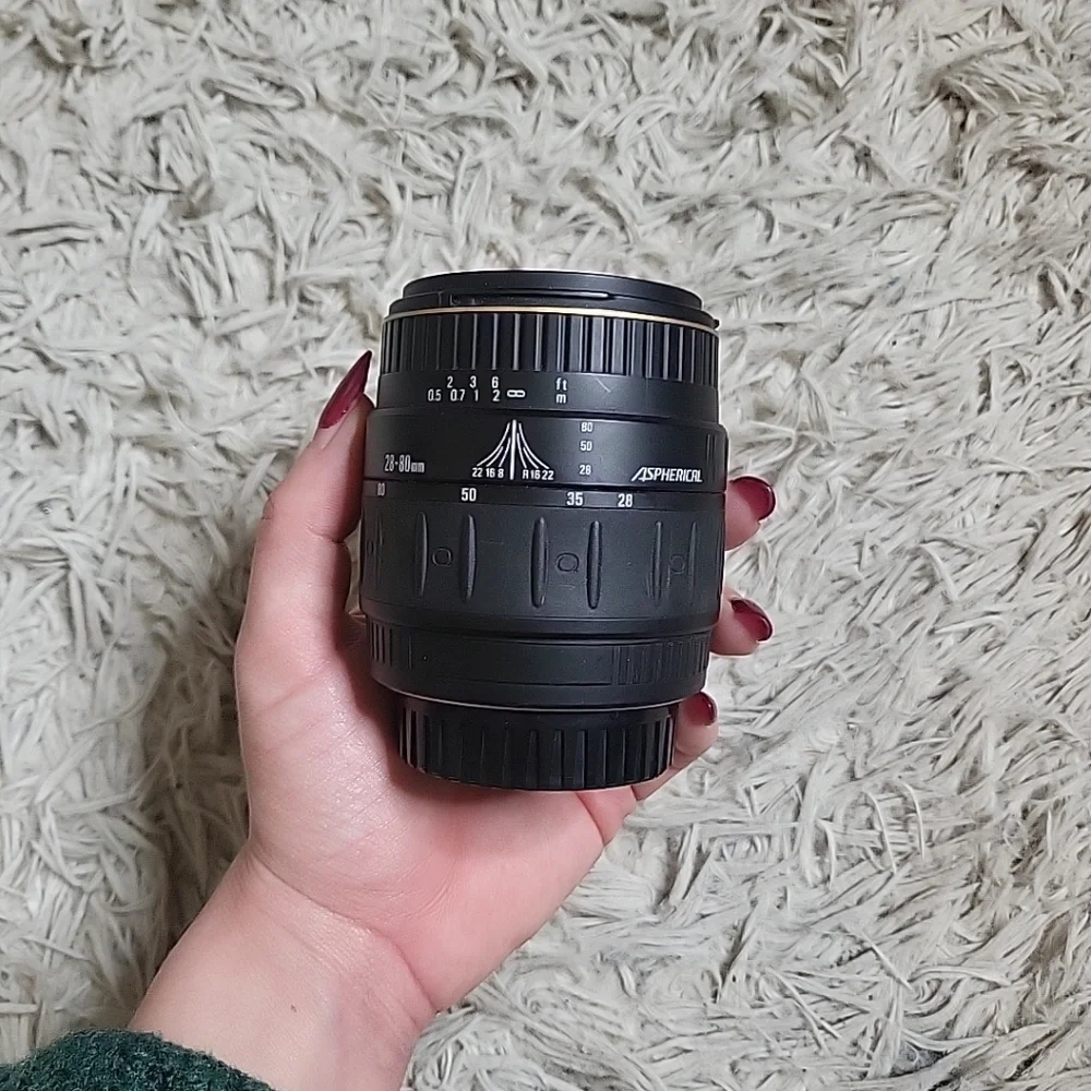 Quantaray for Minolta Lens 28-80mm Multi-coated 1:3-5-5.6 Made in Japan Camera